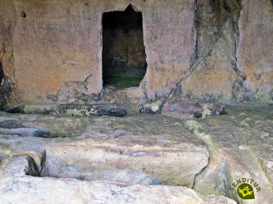 las-gobas-archaeological-site-la-o-burgos-senditur-com-paths